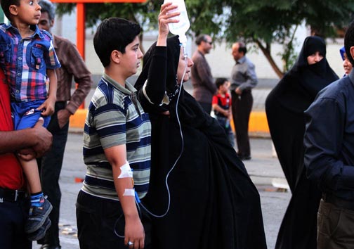 تشييع پيکر شهيد با &laquo;سِرُم&raquo;+ عکس