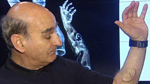 فردی با سه گوش +تصاویر