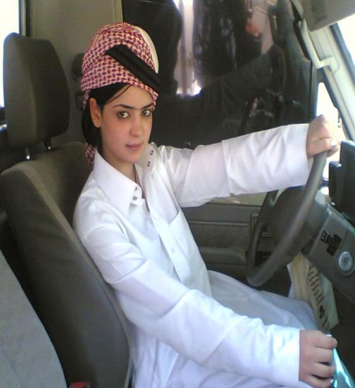 کلک عجیب زنان عربستانی برای رانندگی!+تصاویر