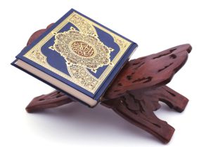 جوانی که در چهار ماه موفق به حفظ کل قرآن شد