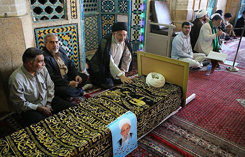 مراسم ارتحال آیت&zwnj;الله قرهی با حضور علما+تصاویر