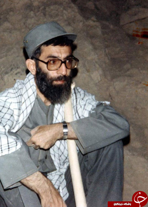 عکس&zwnj;های متفاوت رهبر معظم انقلاب در زندان ساواک و در لباس مبدل + تصاویر