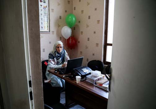 چرخ زندگی این خانم با بادکنک می&zwnj;چرخد