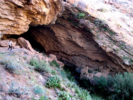 غار شناسایی نشده "روستای میانج" در استان زنجان + تصاویر