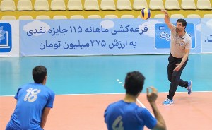 نفرزاده 15 بازیکن را به اردوی نهایی دعوت کرد