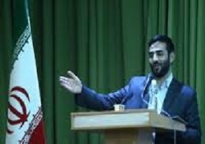 ایران اسلامی با اقتدار ابر قدرت‌های جهان را پای میز مذاکره نشاند