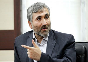بازدید مدیر شبکه یک سیما از «پشت بام تهران»