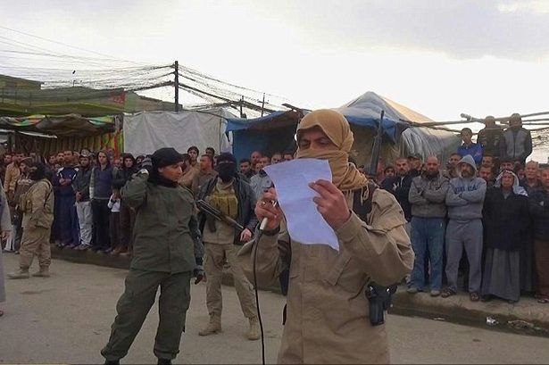 سنگسار 5 زن عراقی توسط داعش +عکس