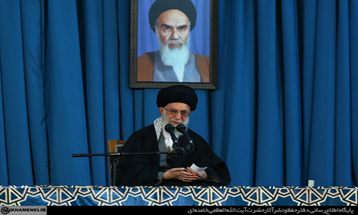 «نگذارید دودستگی بشود»
