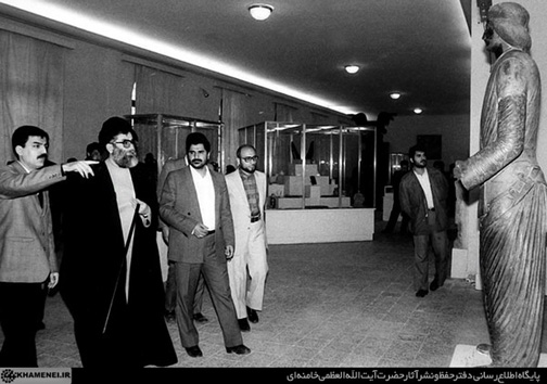 24 تصویر کمتر دیده شده از رهبر انقلاب در دوره ریاست جمهوری ایشان