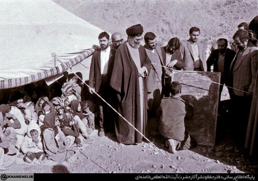 24 تصویر کمتر دیده شده از رهبر انقلاب در دوره ریاست جمهوری ایشان