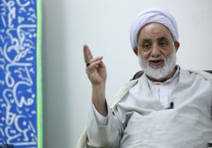 کتک مبارکی که باعث طلبه شدن آقای قرائتی شد
