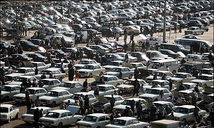 خودروسازان همچنان ساز خود را می‌زنند
