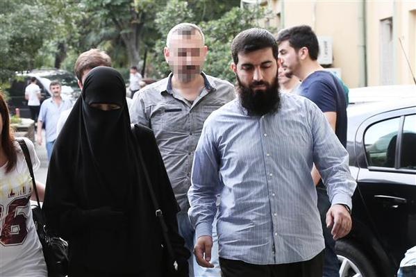 جلاد داعش نگران از دست دادن سرش است+ تصاویر