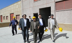 وزیر بهداشت، درمان و آموزش پزشکی از بیمارستان کوثر سنندج بازدید کرد
