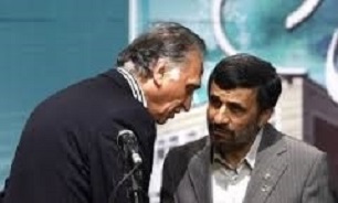 ‌ماجرای آشنایی تصادفی احمد نجفی با احمدی‌نژاد و جا خوردن چاوز!