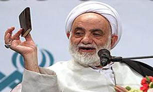 پاسخ امام علی(ع) به دختری که به دلیل نداشتن خواستگار نماز نمی‌خواند