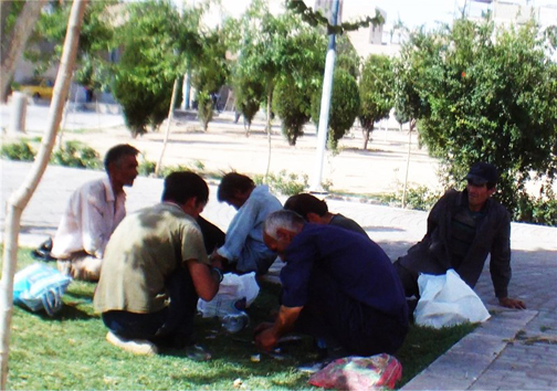پارک معتادان؛ ورود افراد سالم ممنوع! + تصاویر