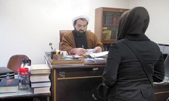 شکنجه&zwnj; بی&zwnj;رحمانه زن معلول توسط خواهر و برادر سارق/ زورگیری از مسافران شهرستان در حین استراحت/شوهرم مرتب به خانه مادرش می رود و در آنجا می&zwnj;خوابد + تصویر