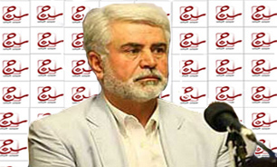 گوینده کارخانه‌داری كه بخاطر زبان كردی سيلی خورد!