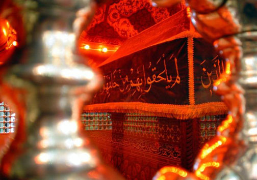تصاویر دیدنی از داخل ضریح منور امام حسین(ع)