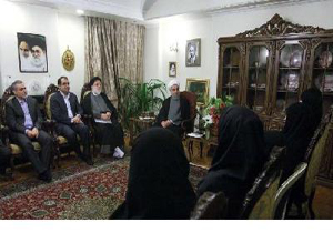 دیدار دکتر روحانی با خانواده معظم شهدای جامعه پزشکی