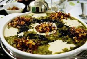حضور گردشگران برای شرکت در جشنواره ملی آش ایرانی در زنجان