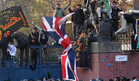بایدها و نبایدهای بازگشایی سفارت انگلیس در فضای مجازی + تصاویر