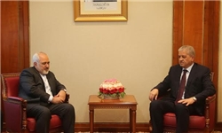 ظریف: اقتصاد مقاومتی در برنامهریزیهای کلان مدنظر است ظریف: اقتصاد مقاومتی در برنامهریزیهای کلان مدنظر است