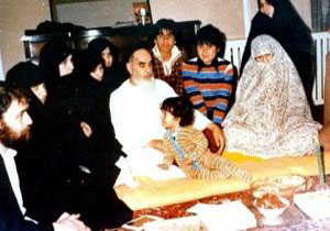 امام خمینی (ره) چندبار از همسرشان خواستگاری کرده بودند؟