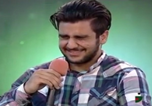 کمک 10 میلیونی &laquo;خندوانه&raquo; به یک پسر جوان + فیلم
