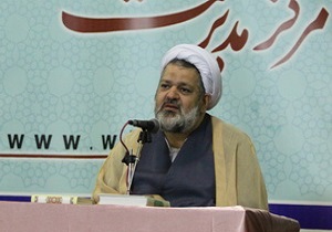 طلاب توان خود را برای ورود به فضای مجازی به‌کار بگیرند