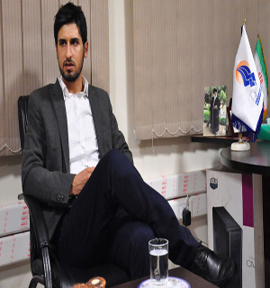 انتقاد حامد زمانی از برخی انتقاد ها/ به‌دنبال جذب خاکستری‌ها هستم