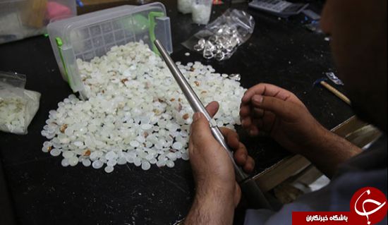 ساخت انگشتر با نگین سنگ مطهر حرم امام حسین(ع) + تصاویر