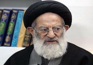 طواف بانوان با احتمال برخورد با نامحرم چه حکمی دارد؟