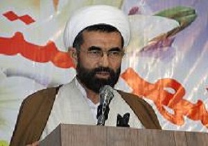استکبار جهانی به دنبال اختلاف افکنی و قطع کردن ریشه اسلام است