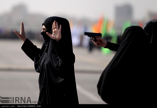 زنان نانچیکو کار در مانور سپاه تهران+ تصاویر