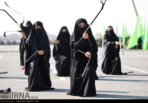 زنان نانچیکو کار در مانور سپاه تهران+ تصاویر
