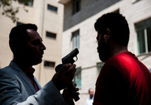 شلیک متهم فراری با اسلحه وینچستر