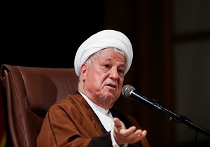 آیت‌الله هاشمی‌رفسنجانی: تندروها همیشه مانع گسترش تحزّب در کشور بوده‌اند