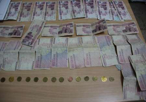 سرهنگ قلابی تراول قلابی می فروخت/ پلیس تهران، متهم را حین معامله دستگیر کرد