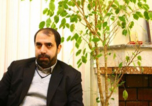 کسی که به اشکان و سردار آزمون گیر داد، این شکلی برکنار شد!