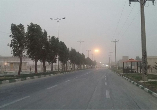 بندرعباس در غبار فرو رفت