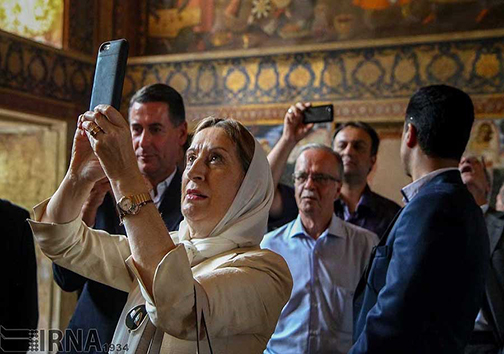 وزرای اسپانیایی در نصف جهان