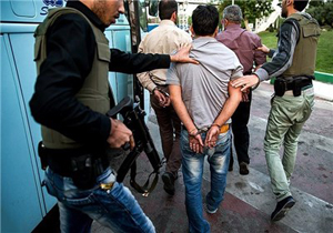 گفت‌وگو با مردی که از زنان جوان زورگیری می‌کرد