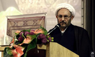 درمطالبات اقوام واقلیت‌ها اگر فرهنگ‌سازی نشود قانون هیچ کاری نمی‌تواند بکند