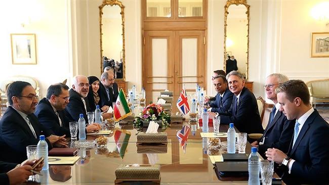 هاموند: در تهران گفتگوهای مفیدی با ظریف داشتم