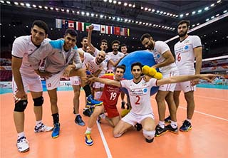 بلندقامتان ایران امروز به مصاف روسیه می‌روند