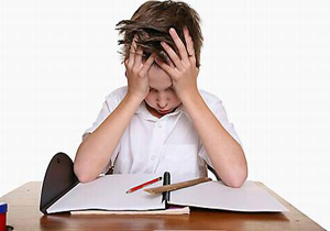 به کودک دچار اختلال استرس پس از سانحه چگونه کمک کنیم؟