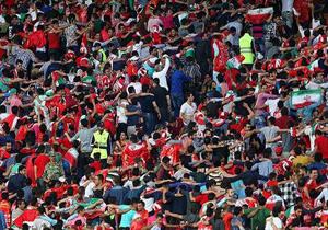 حمله پرسپولیسی ها به سلطان استقلال